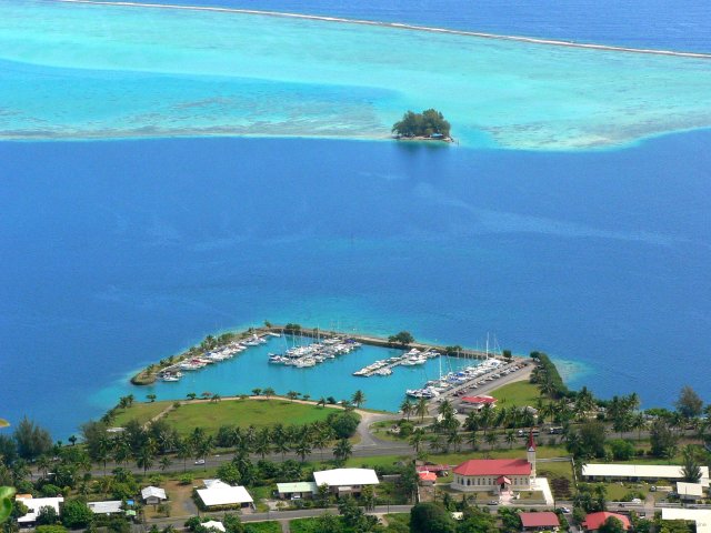 11- La marina d'Uturoa 